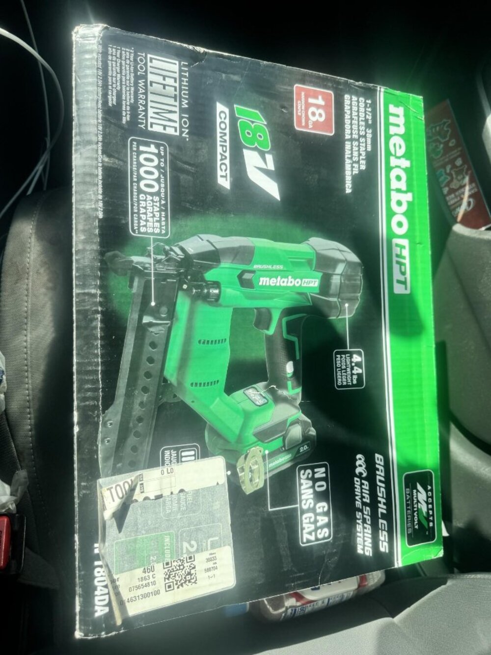 Metabo HPT 18V Brushless Cordless Finish Nailer Kit w/ Battery Charger & Bag